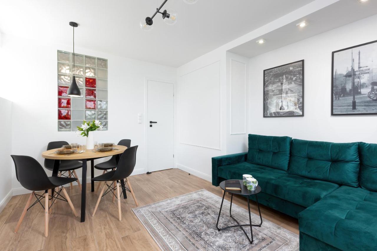 Metro Marymont Apartment By Noclegi Renters ワルシャワ エクステリア 写真